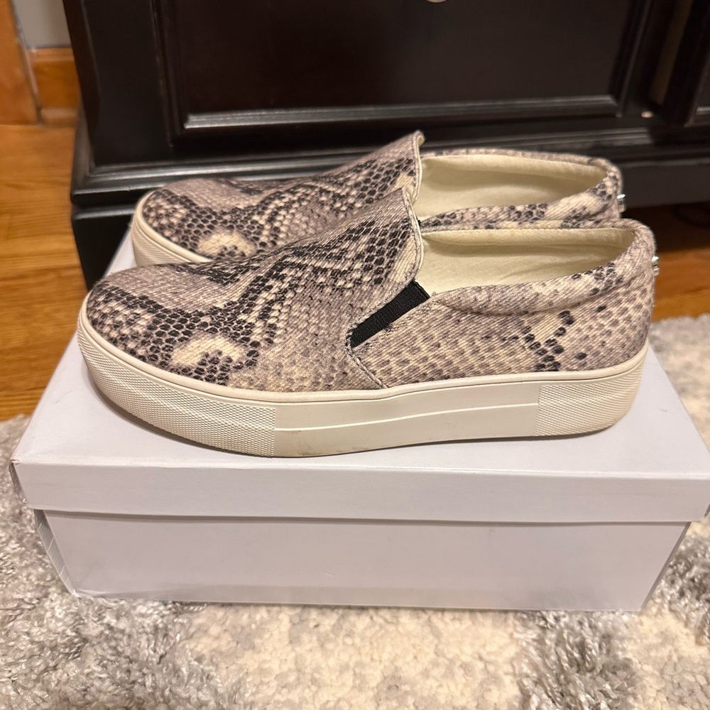 Snake Print Slip-On Women's Shoes